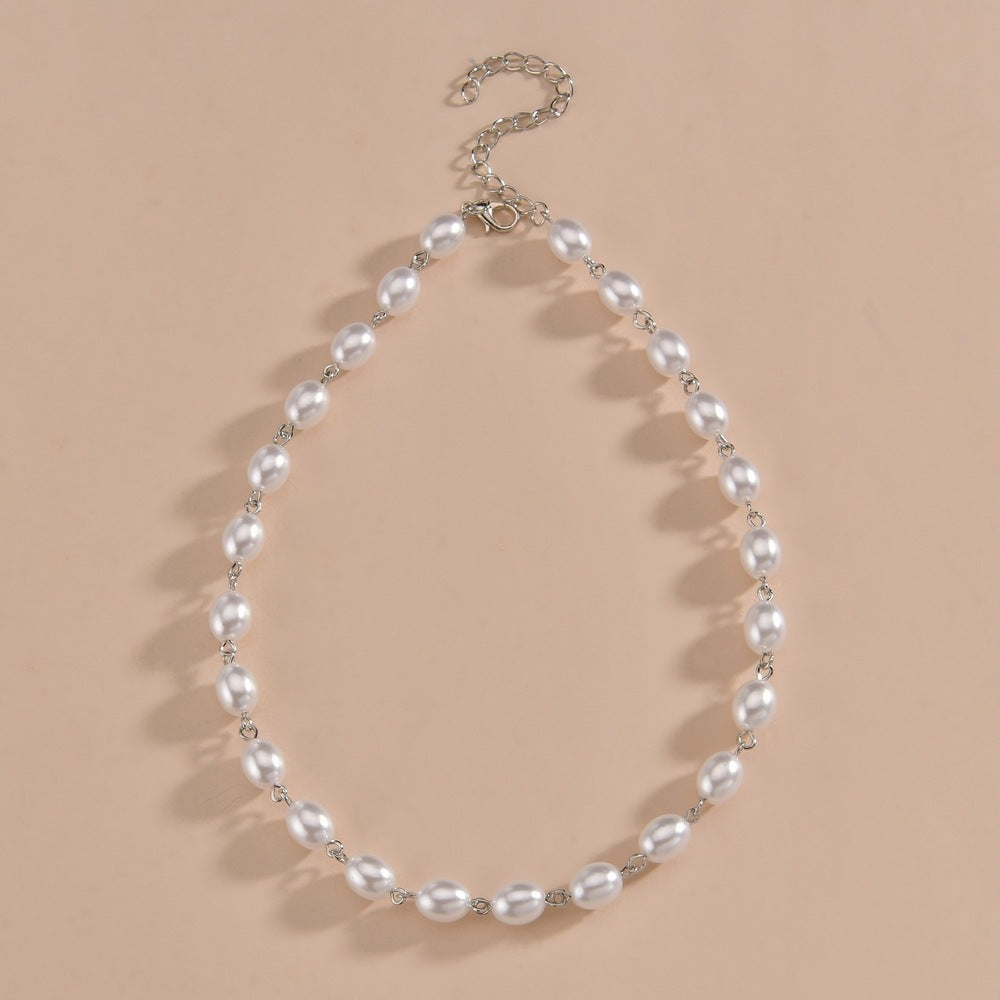 Graceful Pearl Single Layer Ladies Clavicle Chain